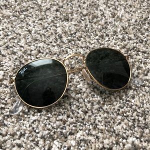 RAY-BAN Round Metal Classic Sunglasses